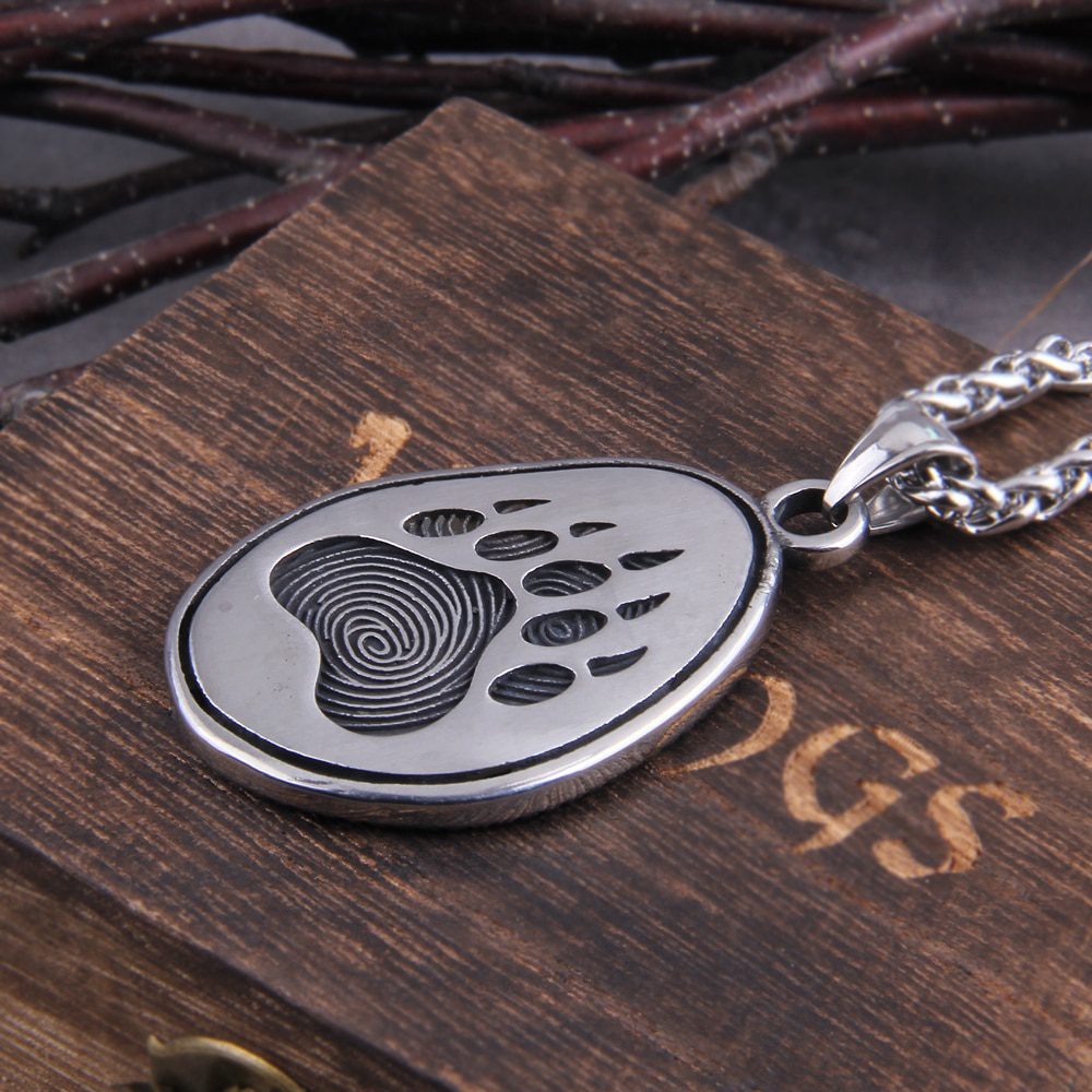 Retro Style Stainless Steel Bear Paw Round Necklace Roaring Bear Print Pendant Necklace 2