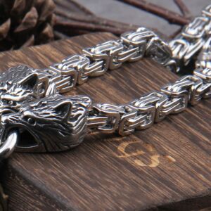 Wolf Head with Square Chain Necklace Thor's Hammer Mjolnir Viking Necklace 3