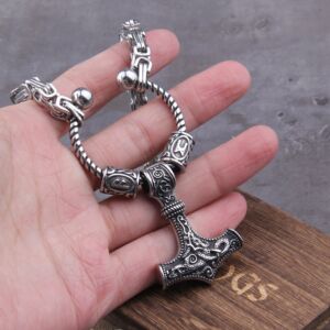 King Chain With Rune Beads and Thor's Hammer Mjolnir Viking Necklace 3