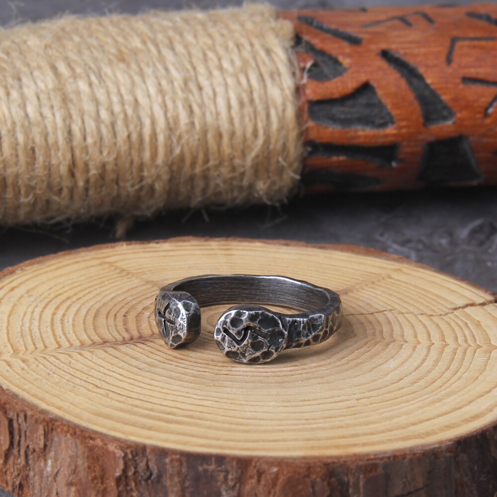 Viking Rune Cool Ring 2